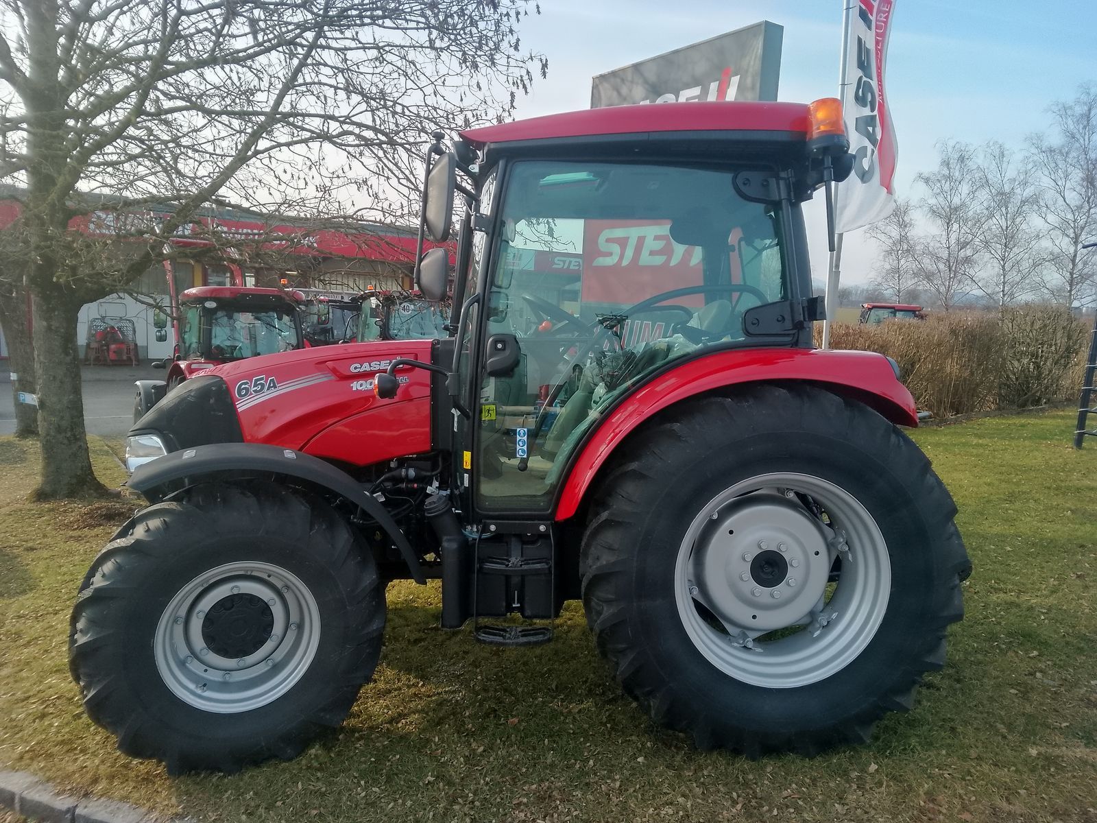 Case IH Farmall 65 A (Stage V) 1