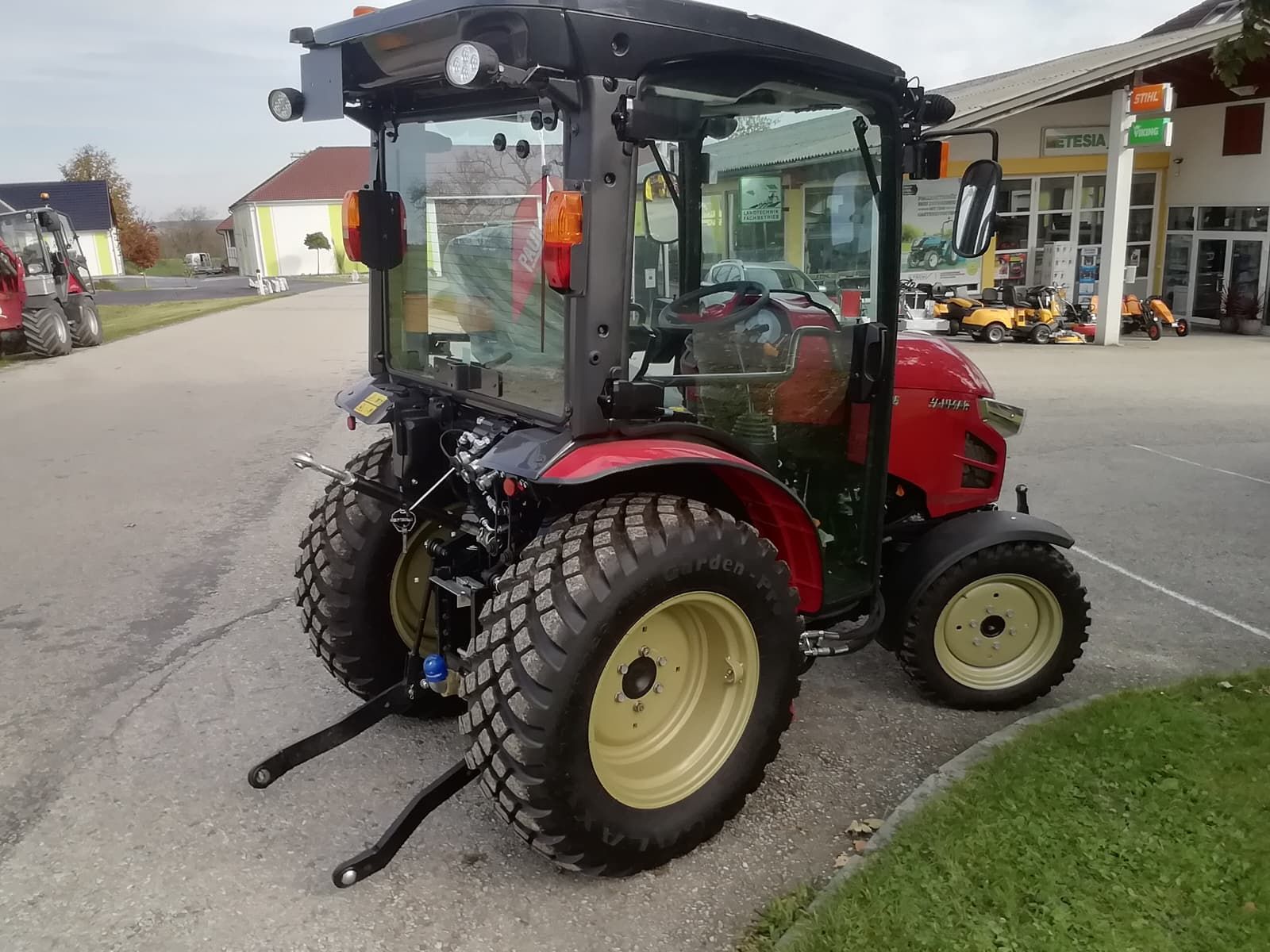 Yanmar YT235 mit Kabine 2