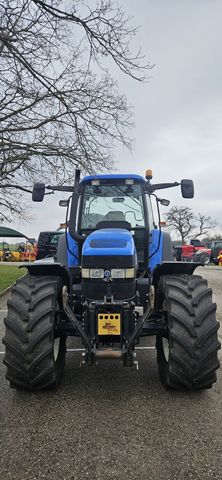 New Holland TM 140