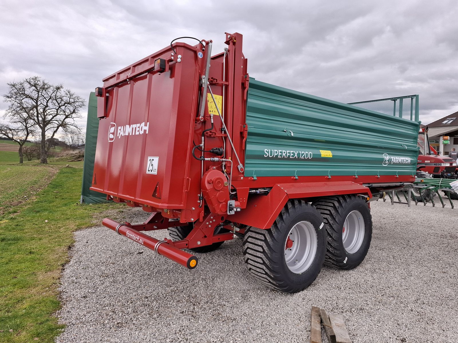 Farmtech Superfex 1200 3