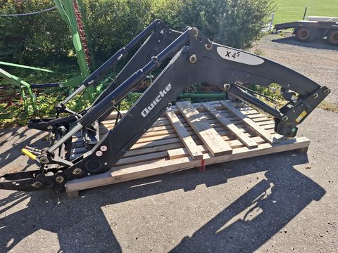 Quicke X 4 s Frontlader Schwinge