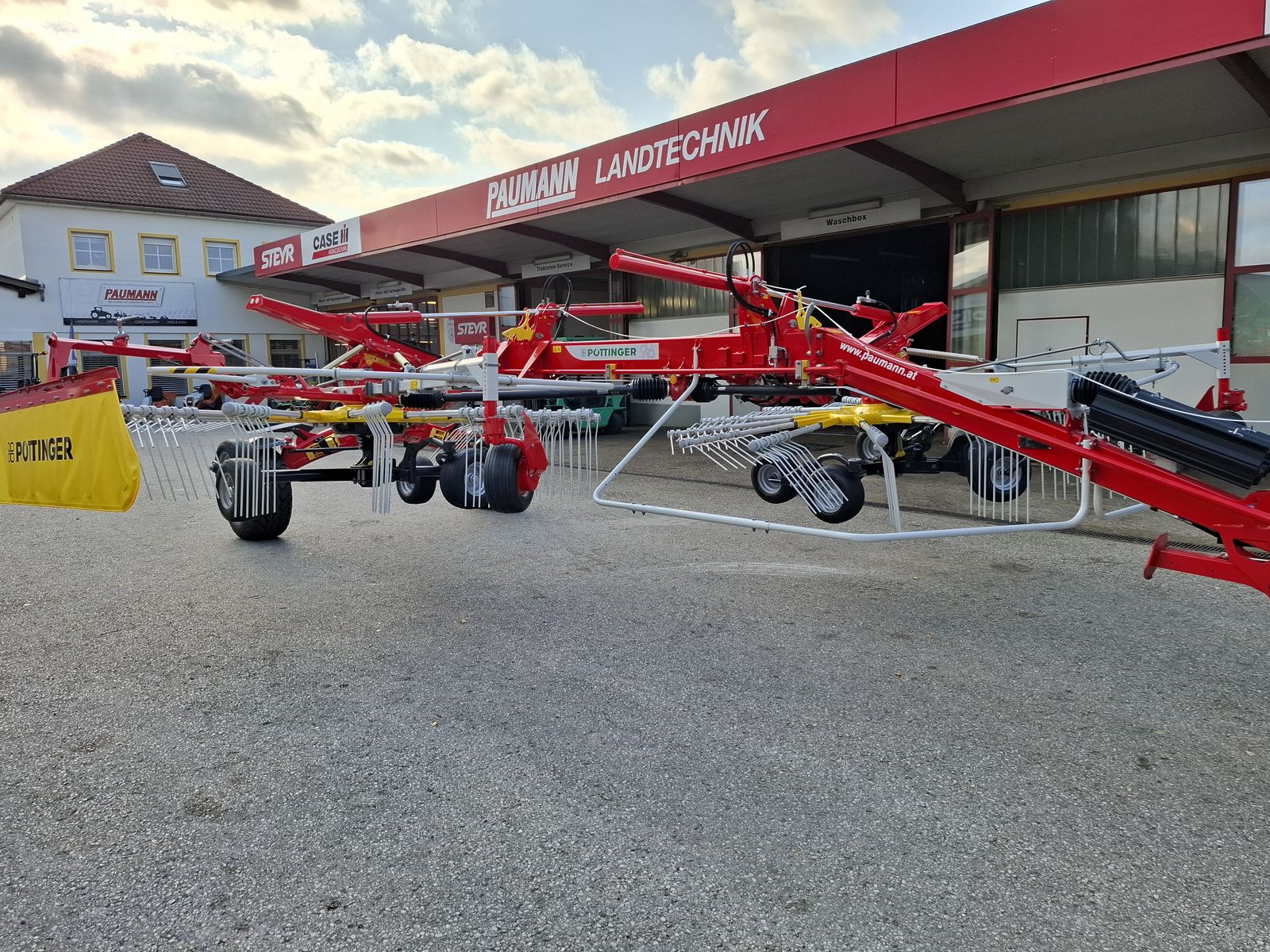 Pöttinger Schwadkreisel TOP VT 6820 S