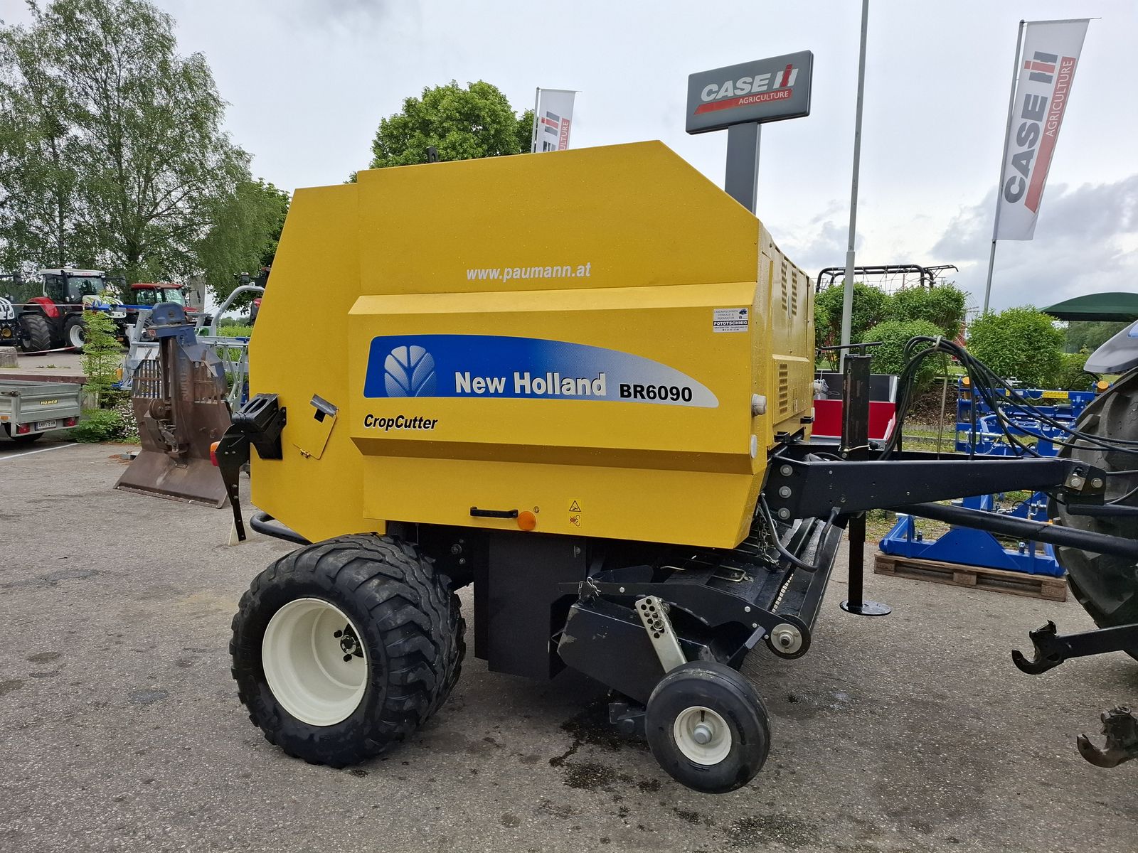 New Holland  BR 6090