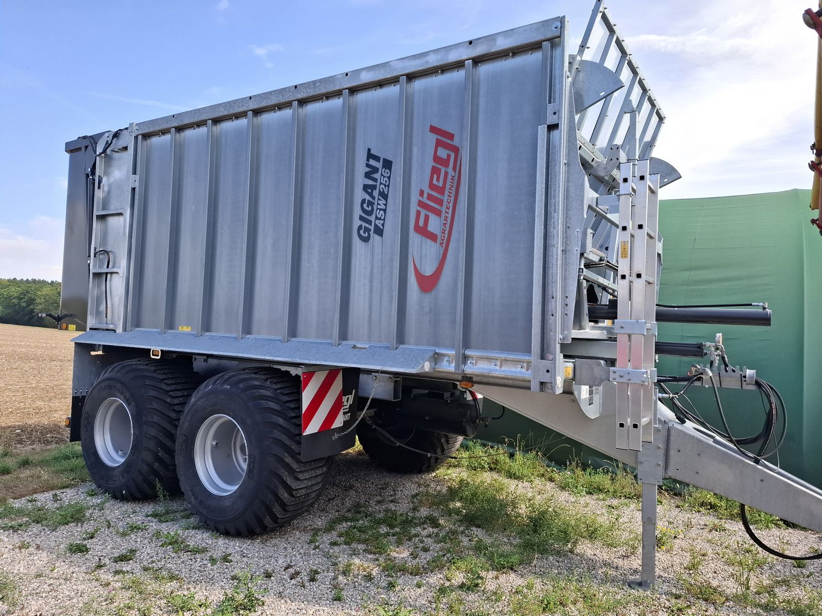 Fliegl ASW 256