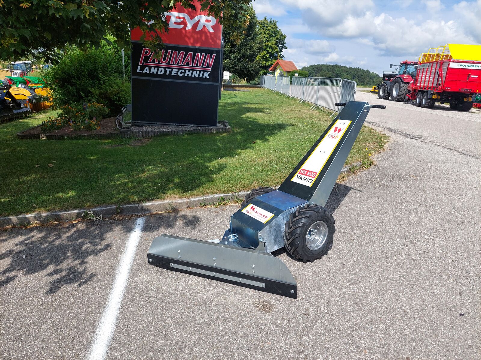 Westermann WS 800 Vario - Elektro Akku Futterschieber
