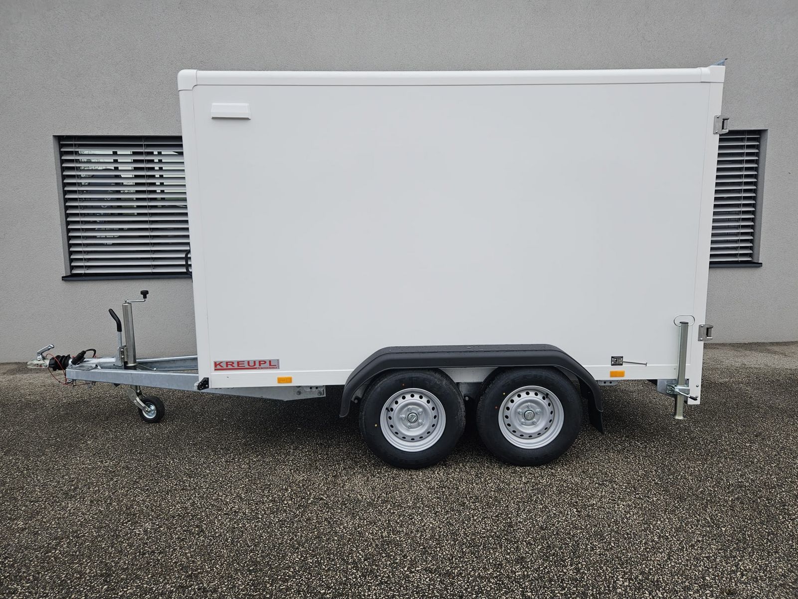 Blyss Kofferanhänger FS2030/180HTL 3