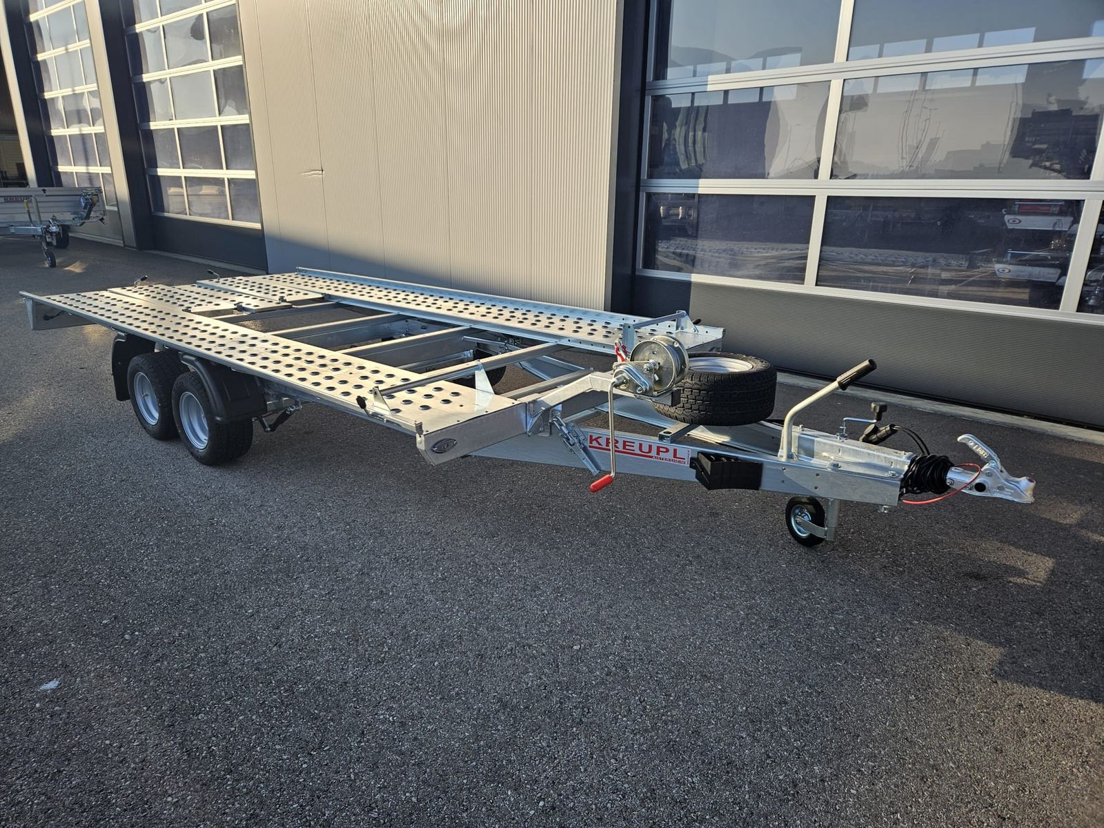 Blyss Fahrzeugtransporter SONDA II AKTION 1