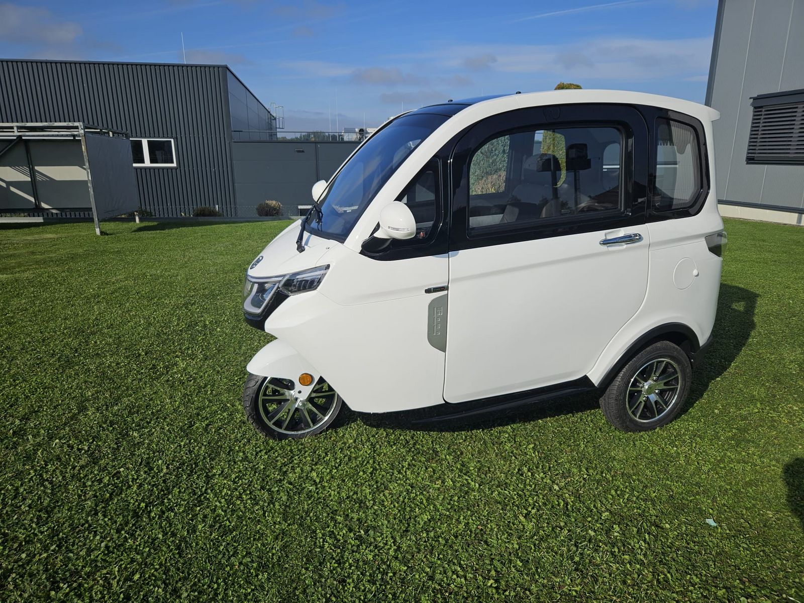 Kabinenroller X3 (25 km/h) für 2 Personen! 3