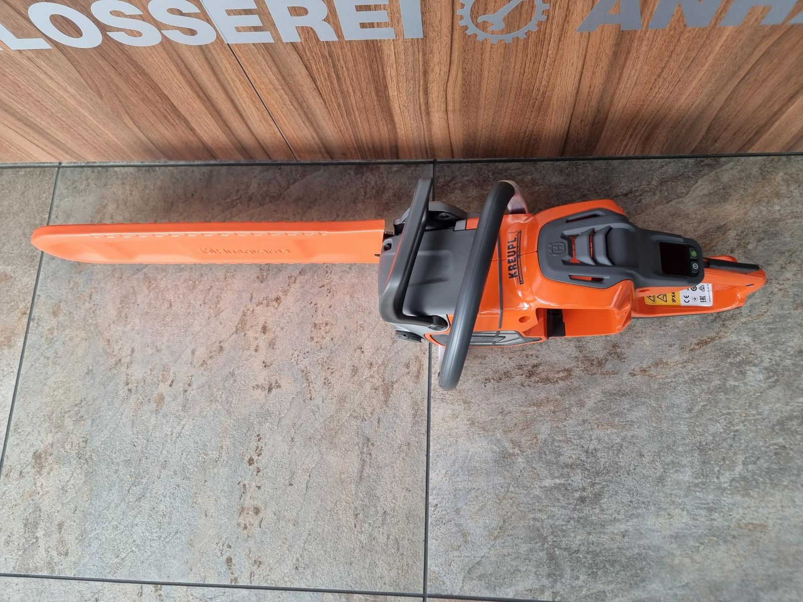 Husqvarna Akku-Motorsäge 550i XP (38 cm) AKTION 3