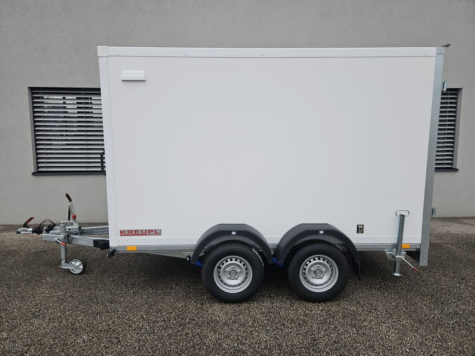 Blyss Kofferanhänger FR2730/180HTL 3