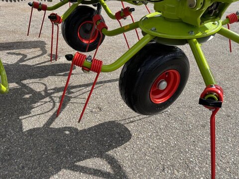 CLAAS Volto 900