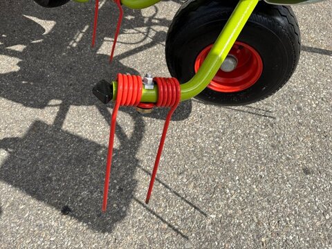 CLAAS Volto 900