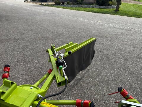 CLAAS Volto 900