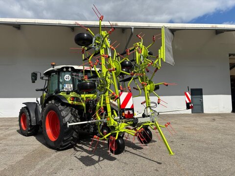 CLAAS Volto 900
