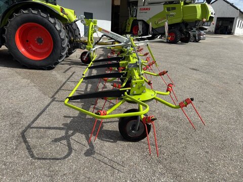 CLAAS Volto 900