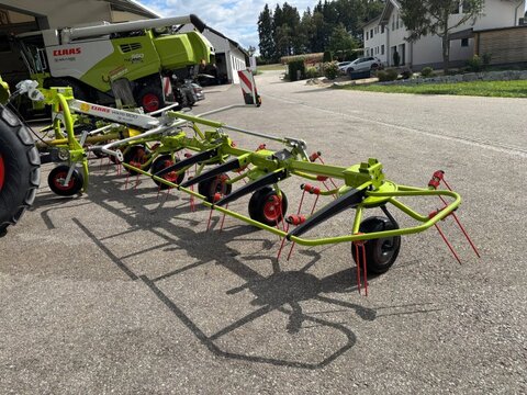CLAAS Volto 900