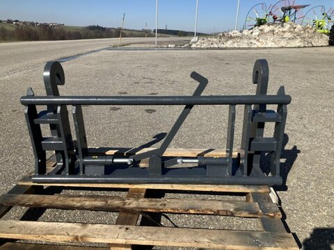 Saphir Claas Scorpion auf Euro Adapter 2