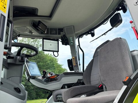 CLAAS ARION 660