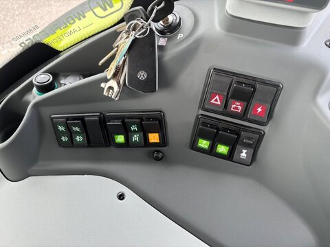 CLAAS ARION 660