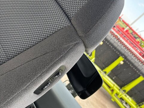 CLAAS ARION 660