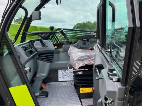CLAAS Scorpion 742