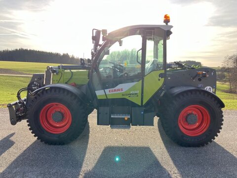 Claas Scorpion 1033 VP 2