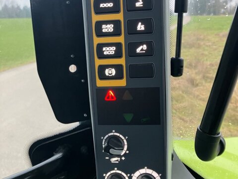 CLAAS Arion 550 CEBIS
