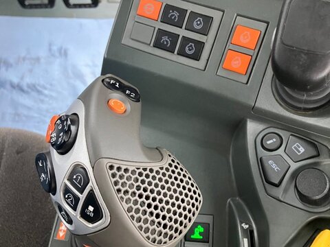 CLAAS Arion 550 CEBIS