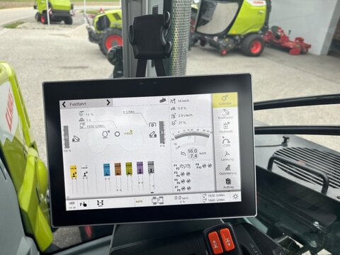 CLAAS Axion 870