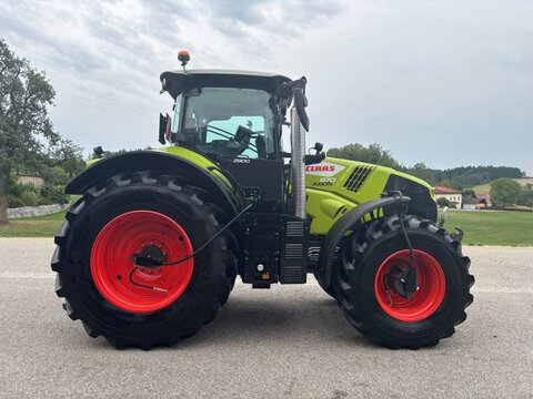 CLAAS Axion 870