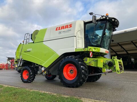 CLAAS Tucano 420