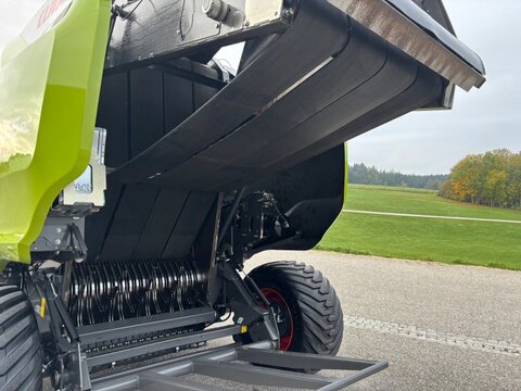CLAAS Variant 565 RC