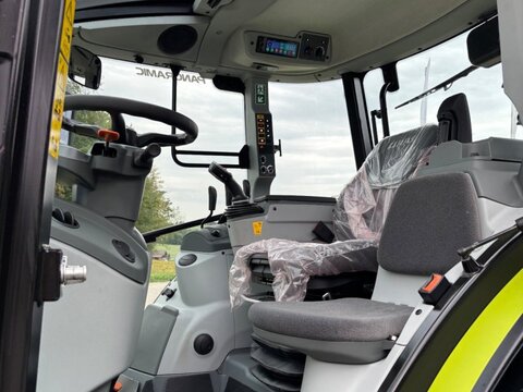 CLAAS Arion 420