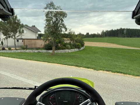 CLAAS Arion 420