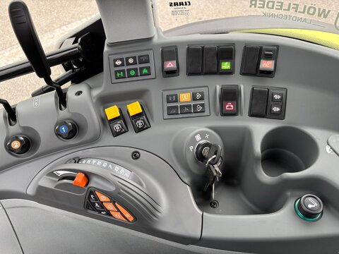 CLAAS Arion 420