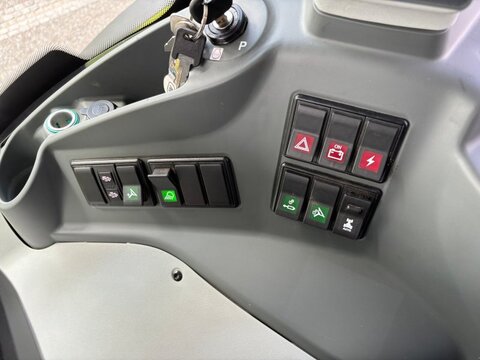 CLAAS Axion 850