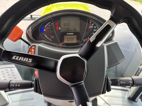 CLAAS Axion 850