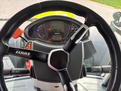 CLAAS Axion 850
