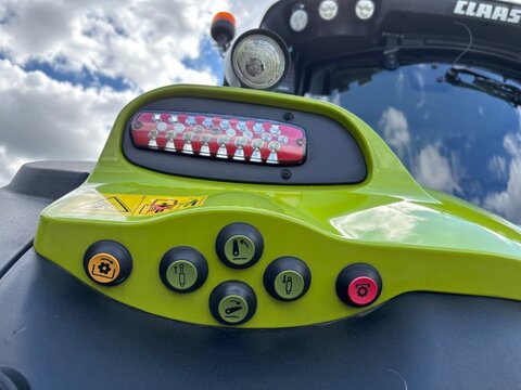 CLAAS Axion 850