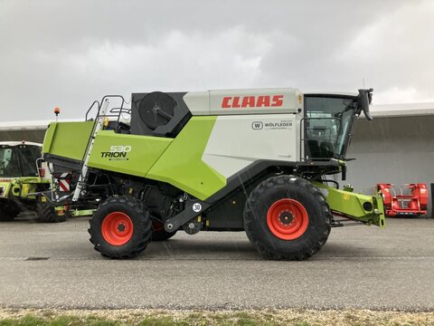 CLAAS Trion 530
