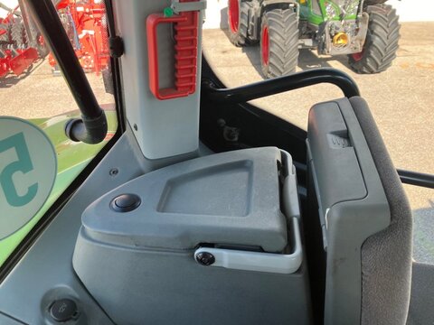 CLAAS ARION 660