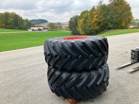 Continental 800/70 R32 2