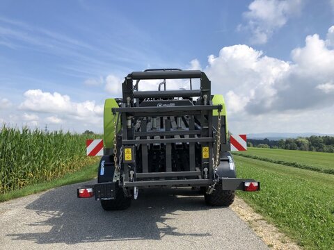 CLAAS Quadrant 5200 FC