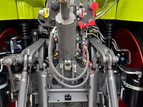 CLAAS ARION 660