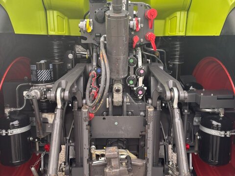 CLAAS ARION 660