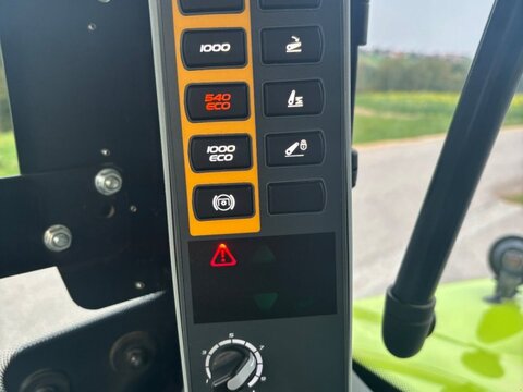 CLAAS ARION 660