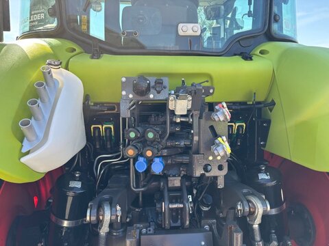 CLAAS Arion 420