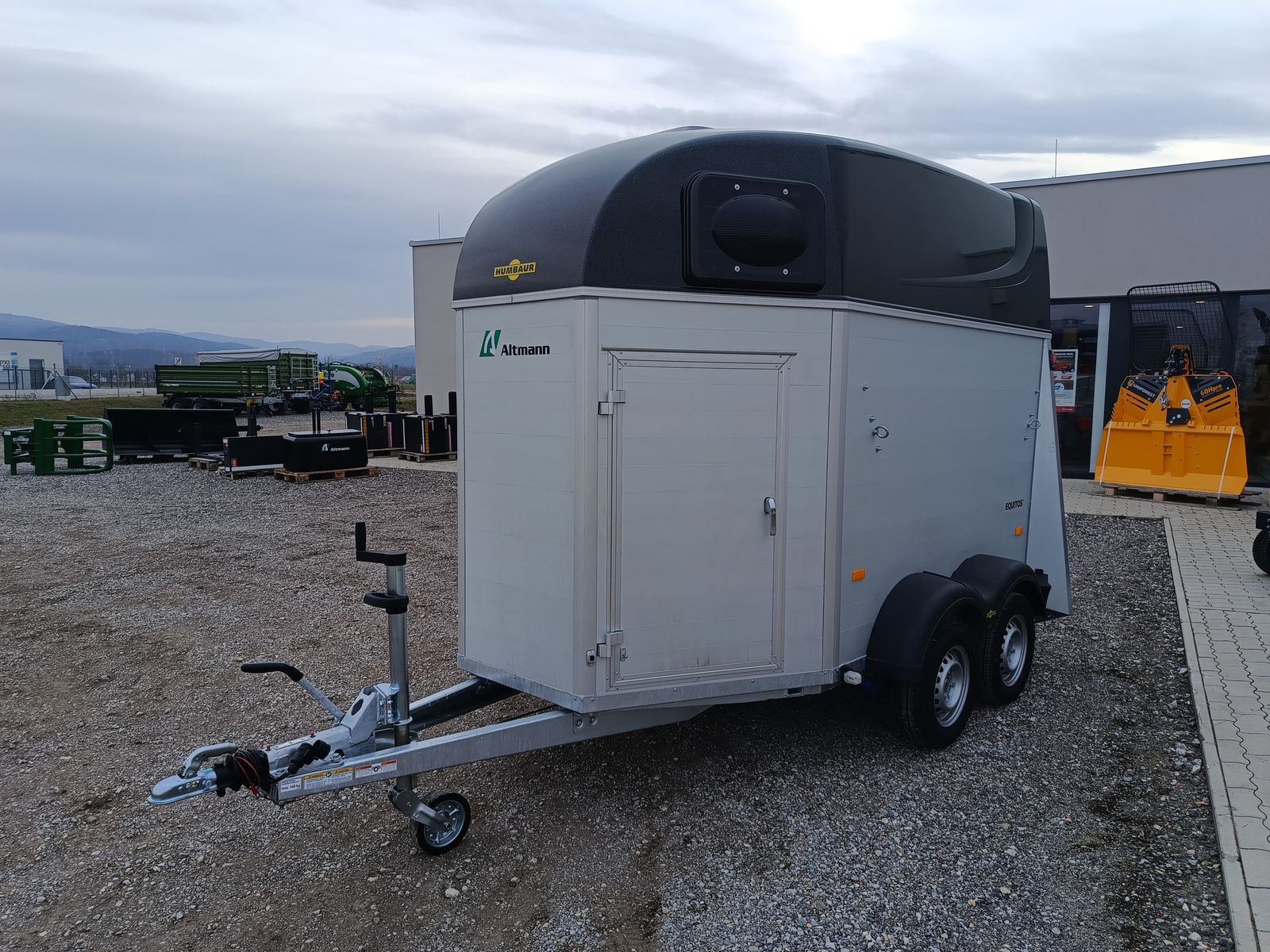 Humbaur Equitos Alu Plus 1