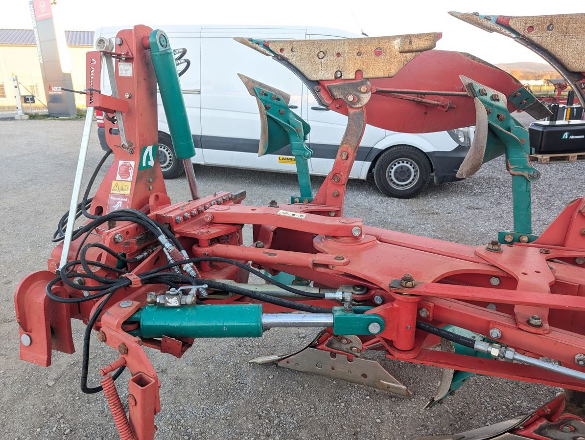 Kverneland LB100-300 5Schar 28er Körper 3