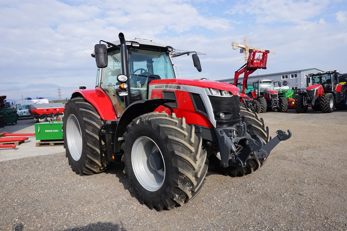 Massey Ferguson MF 7S.190 Dyna-VT Exclusive 2
